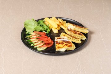 Kaşarlı Bazlama Tost
