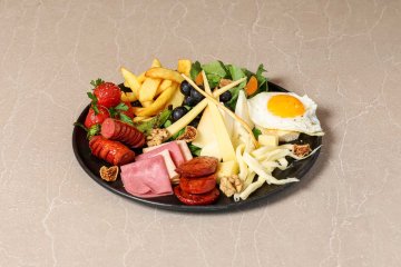 Sıcak Barbekü Kahvaltı